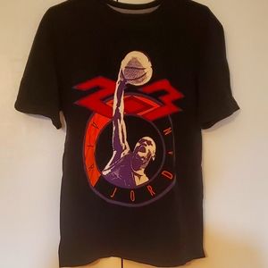 Vintage Jordan Men's Shirt